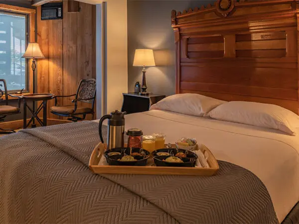 Breakfast On Bed | Twin Pine Manor Bed &Amp; Breakfast