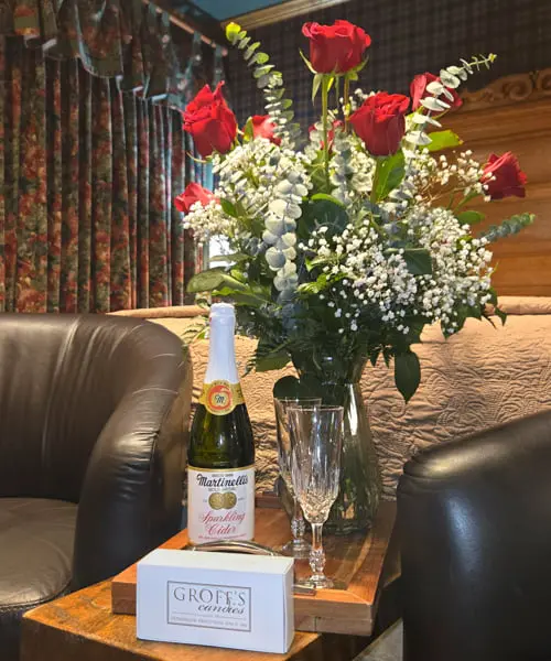 Romance Package 500X600 1 | Twin Pine Manor Bed &Amp; Breakfast