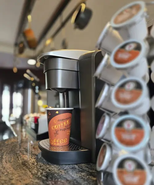 | Twin Pine Manor Bed &Amp; Breakfast